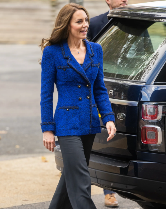 RARE Most wanted Chanel 1995 Double Breasted Tweed Jacket