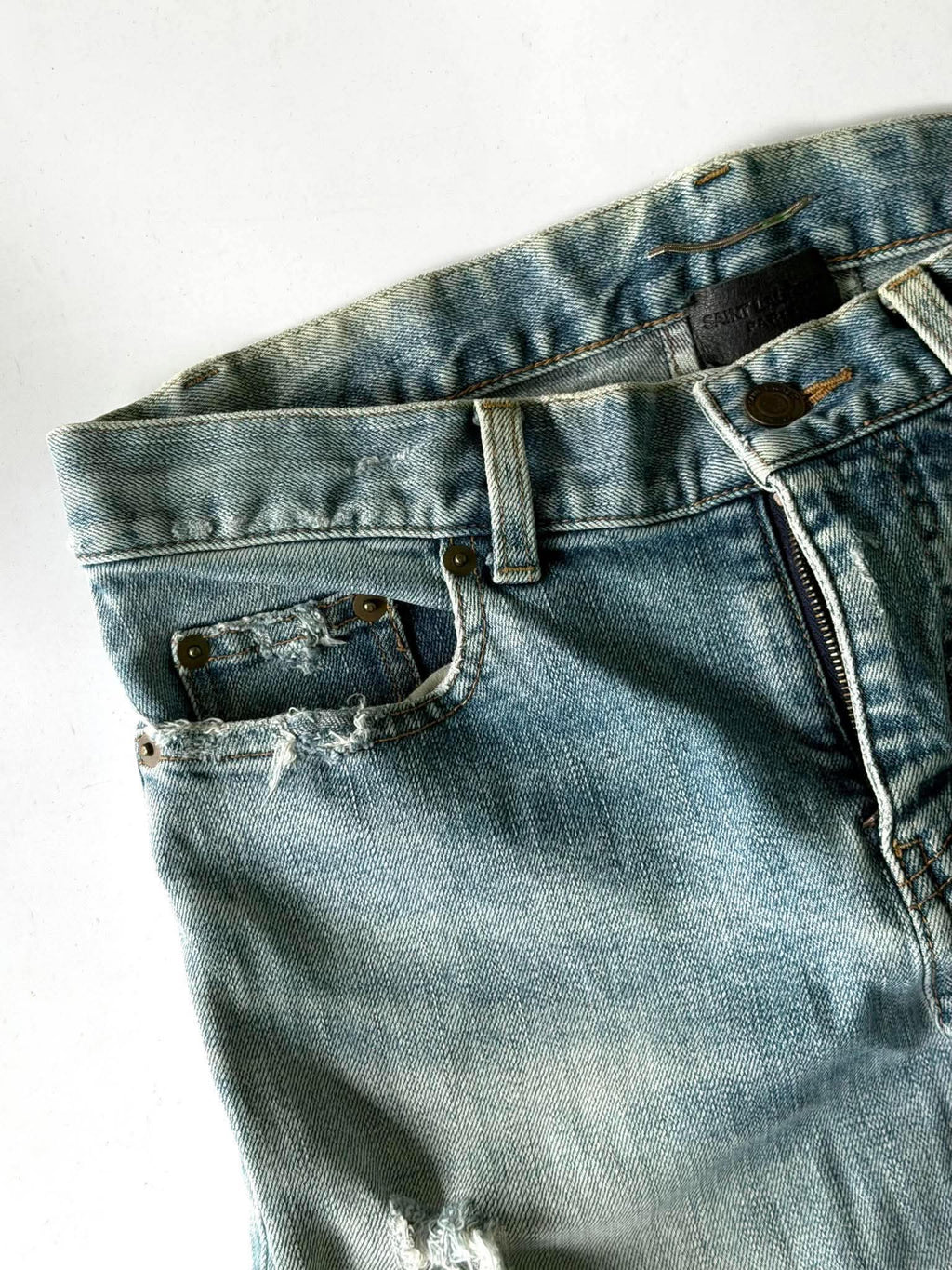 Saint Laurent Paris D02 Crashed Jeans