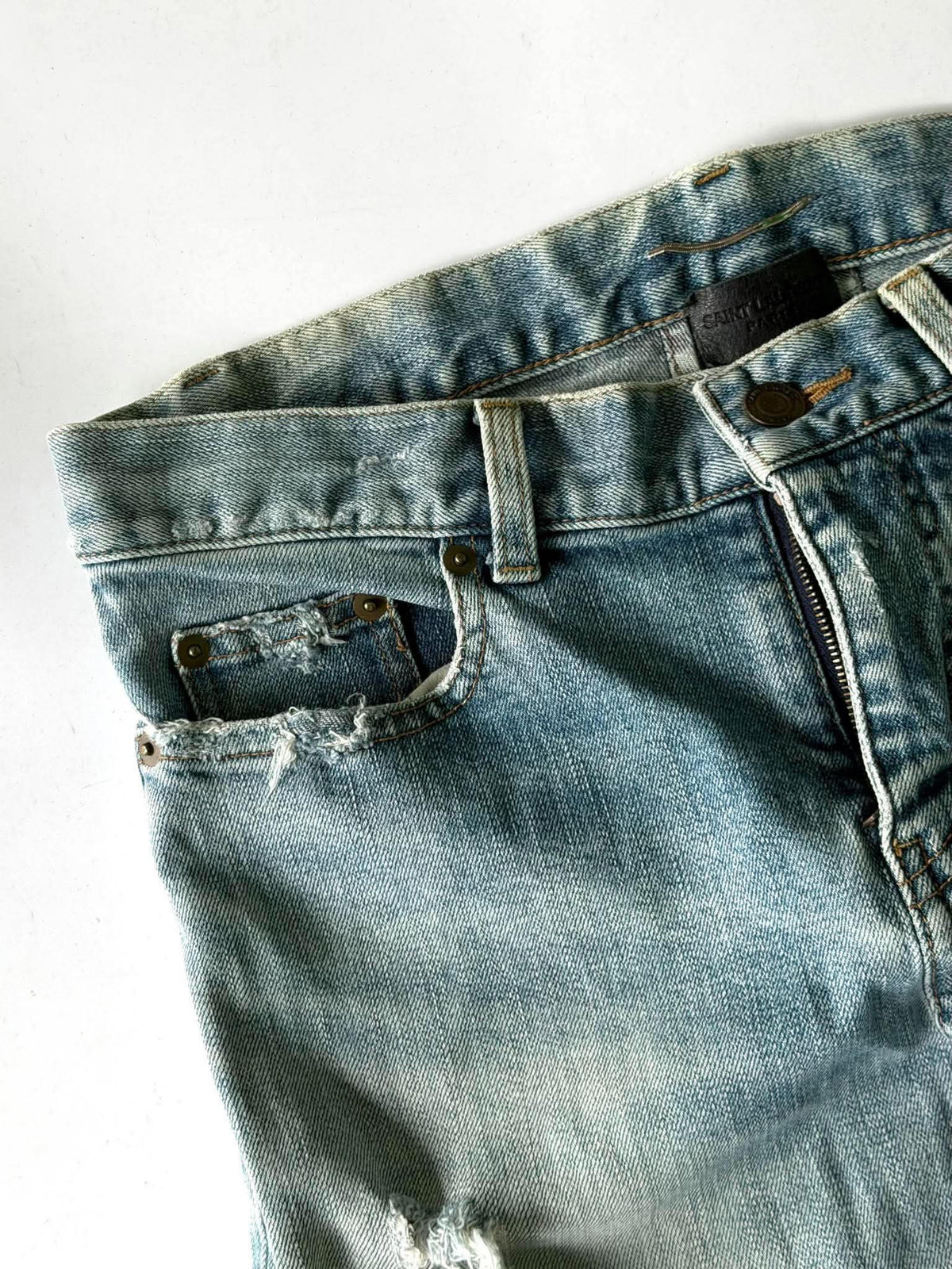 Saint Laurent Paris D02 Crashed Jeans