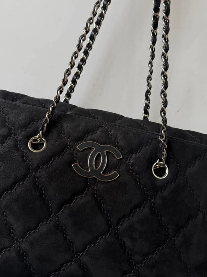 Chanel Black Diamond Stitch Shoulder Bag