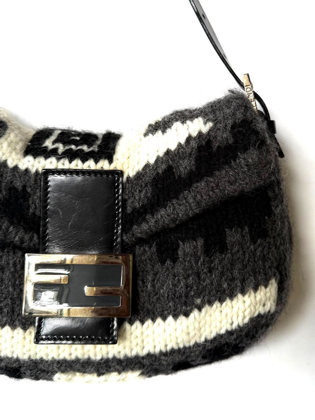 Vintage Fendi F/W1999 Wool Knit Baguette Bag