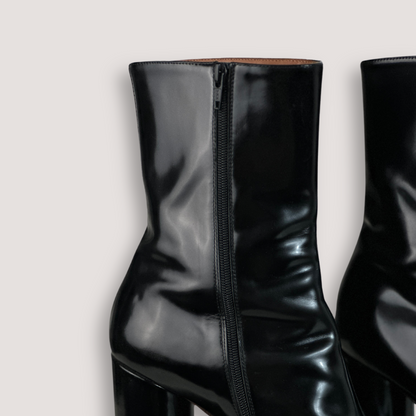 Vetements Leather Platfrom Boots