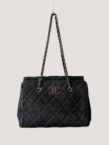 Chanel Black Diamond Stitch Shoulder Bag