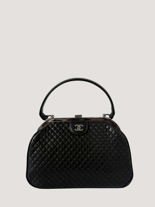 Vintage Chanel Black CC Quilted Kiss Lock Frame Bag