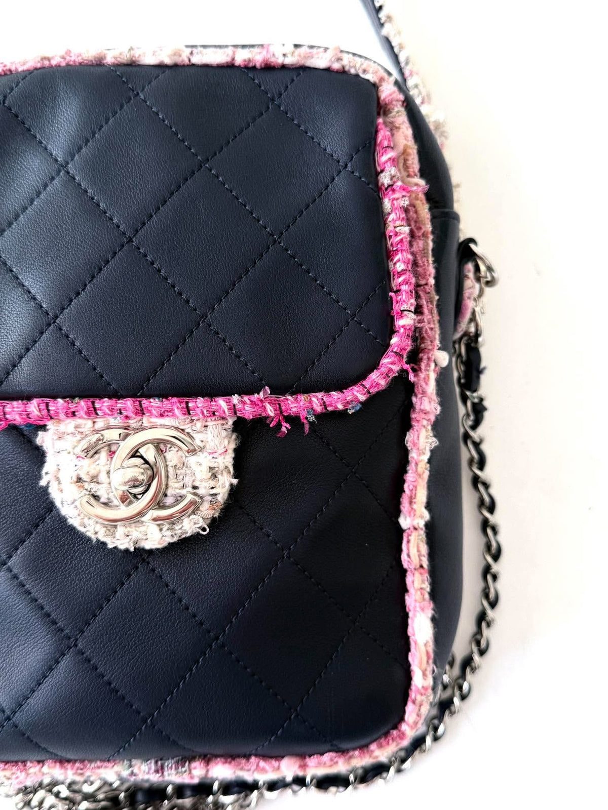 Chanel by Karl Lagerfeld S/S2019 Elegant Tweed Crossbody