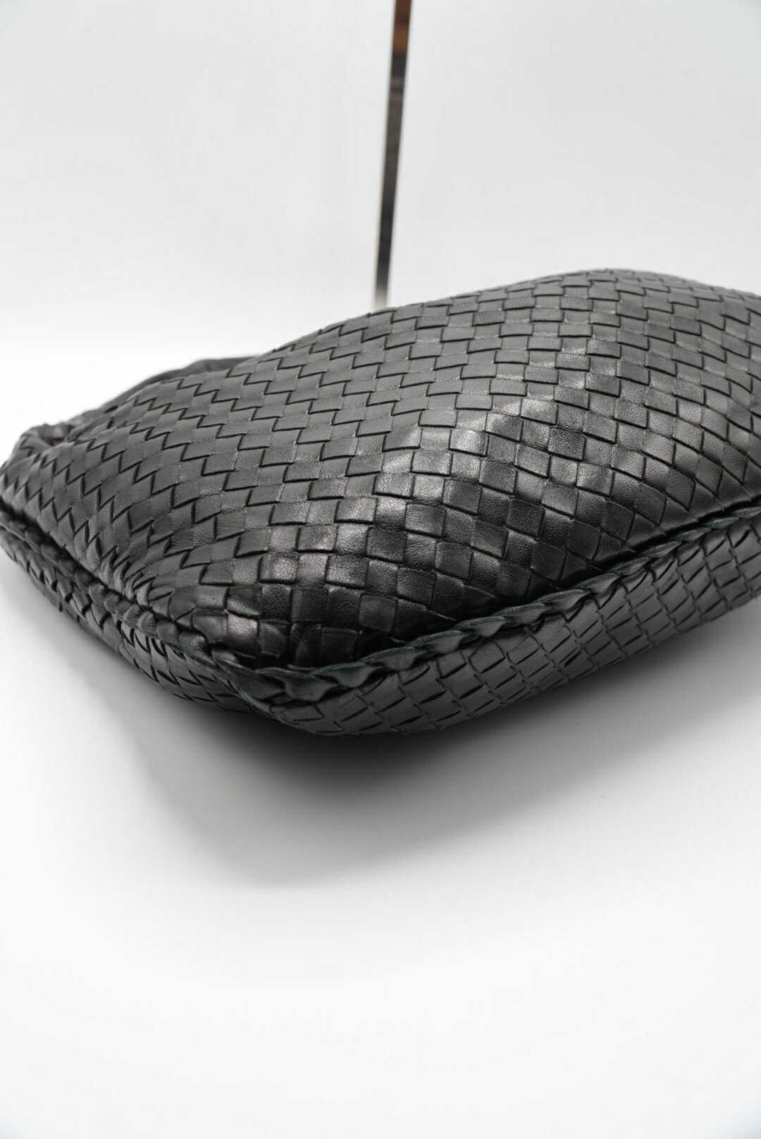 Bottega Veneta Medium Intrecciato Veneta Hobo