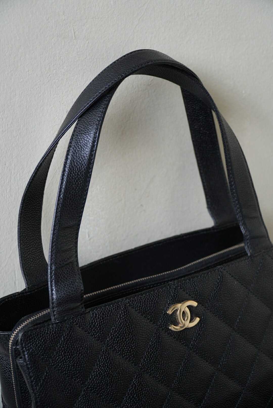 Chanel Black Caviar Quilted Handbag
