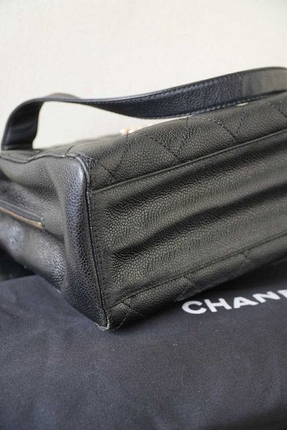 Chanel Black Caviar Quilted Handbag