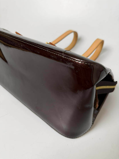 Louis Vuitton Monogram Vernis Rosewood Avenue Shoulder Bag