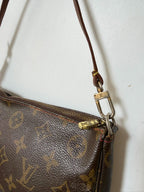 Louis Vuitton Takashi Murakami Monogram Cerises Pochette