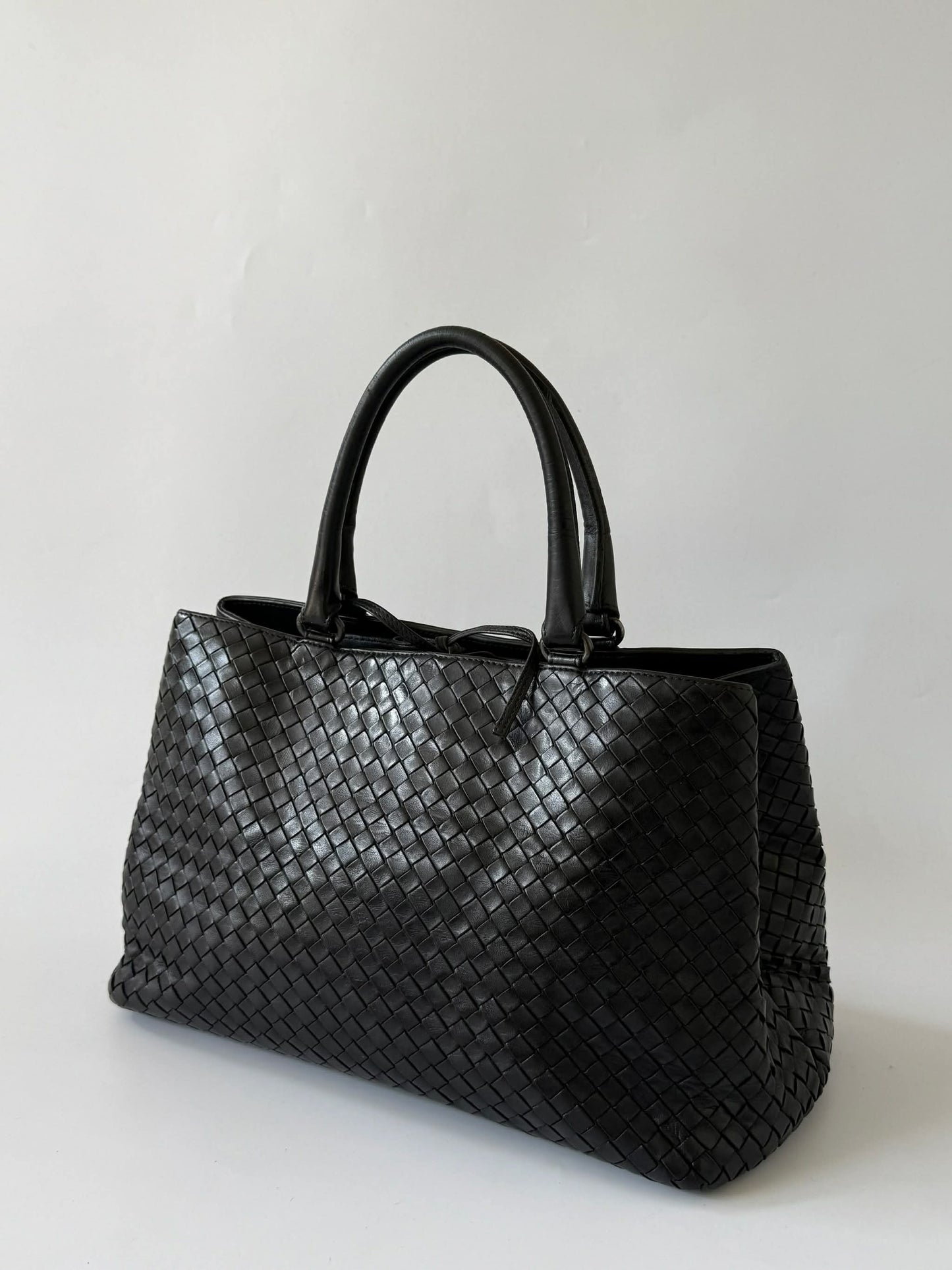 Bottega Veneta Black Intrecciato Large Tote Black
