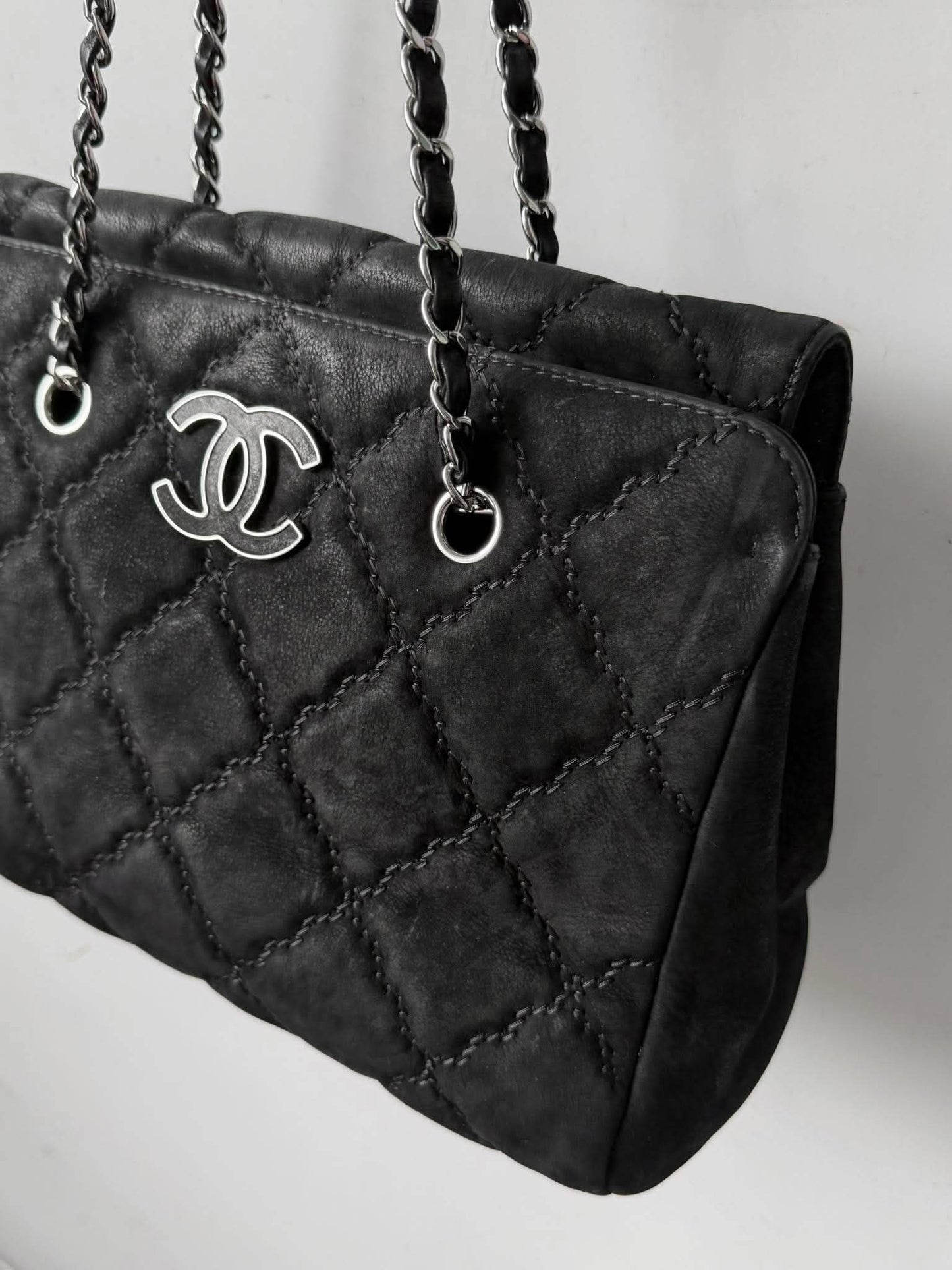 Chanel Black Diamond Stitch Shoulder Bag