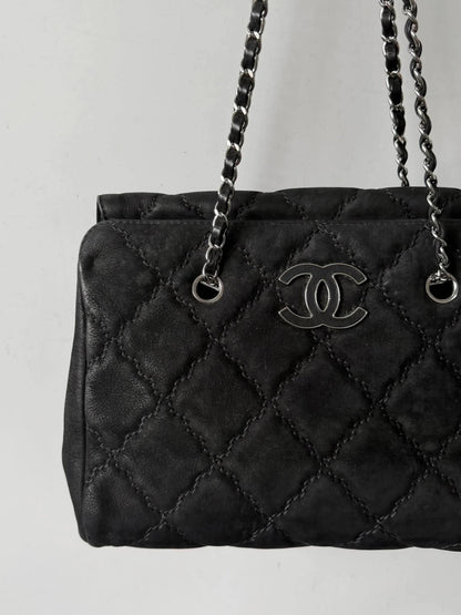 Chanel Black Diamond Stitch Shoulder Bag