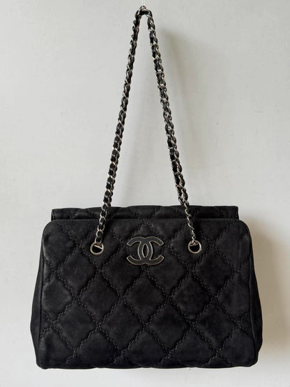 Chanel Black Diamond Stitch Shoulder Bag