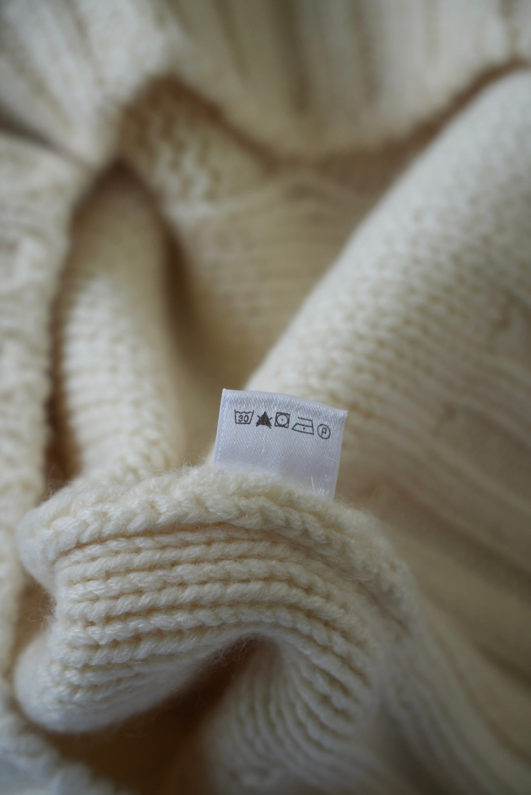 Loro Piana White Cashmere Short Sleeve Jumper