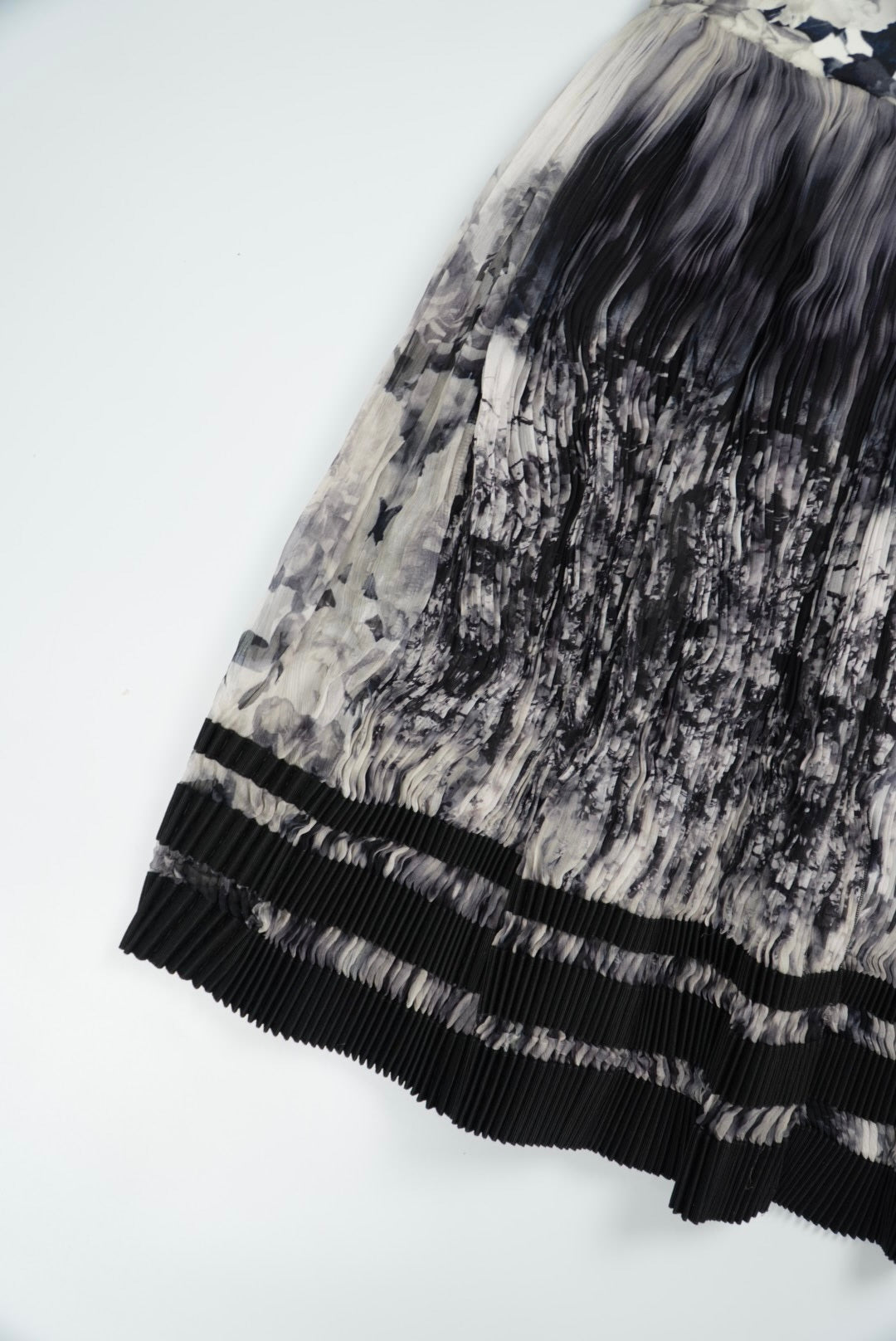 Jean Paul Gaultier Maille Femme Balck & White Pleated Skirt