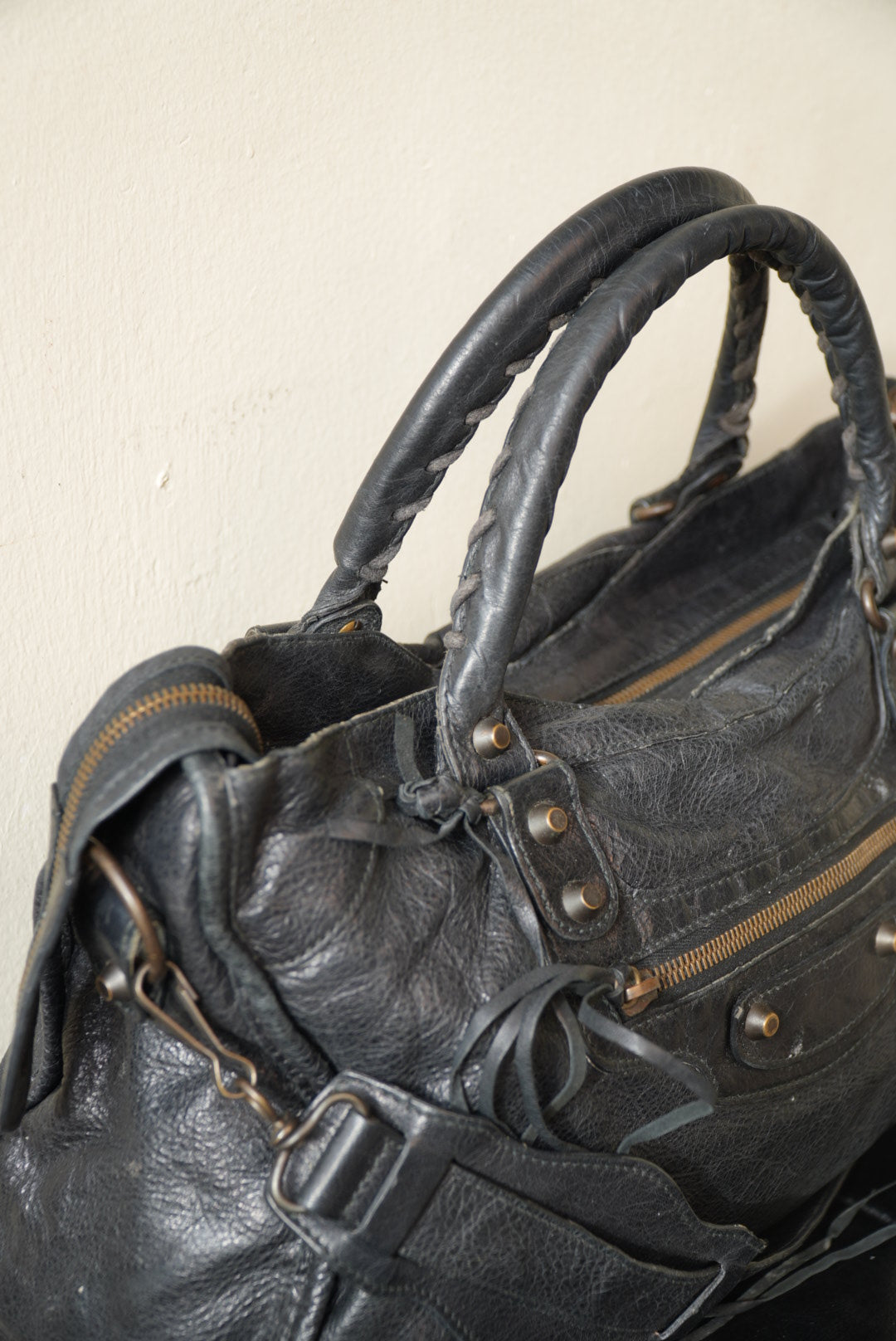 Balenciaga 2000’s Black Classic City Bag