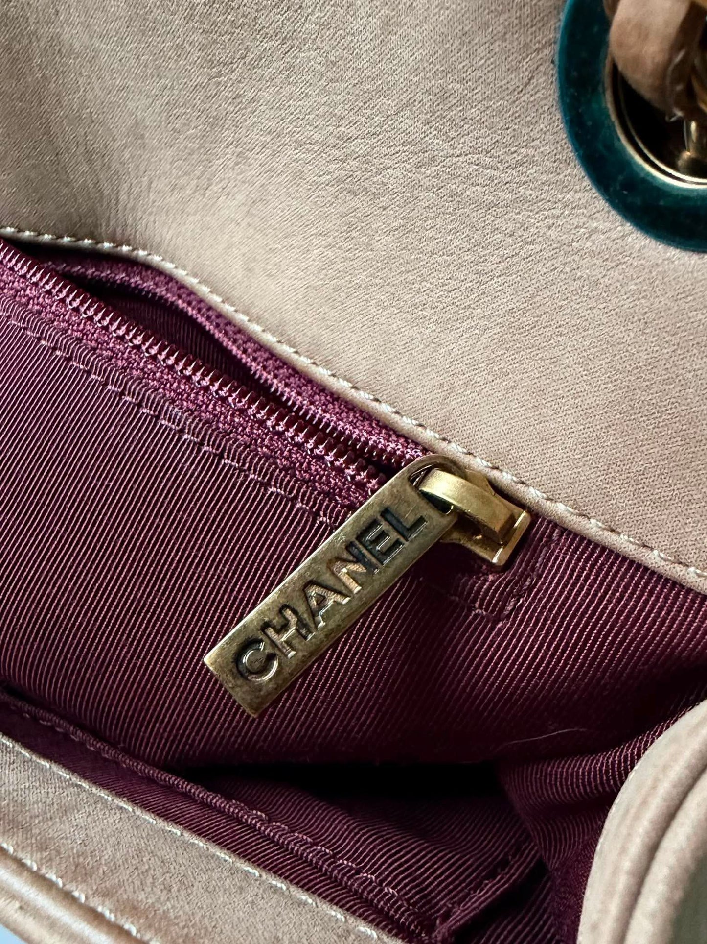 Chanel Brown Jumbo Quilted Iridescent Happy Stitch Flap