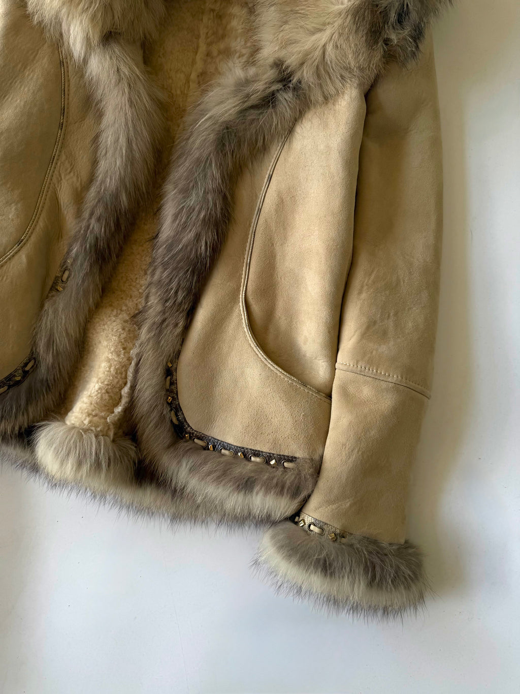 A/W2006 Roberto Cavalli Beige Shearling Fox Fur Collar