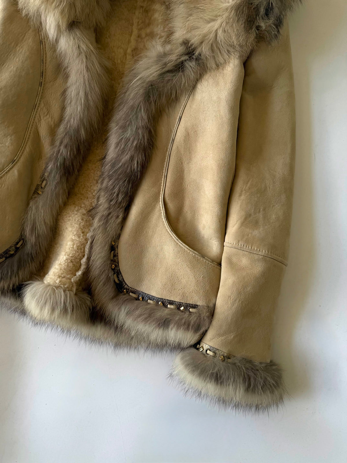 A/W2006 Roberto Cavalli Beige Shearling Fox Fur Collar