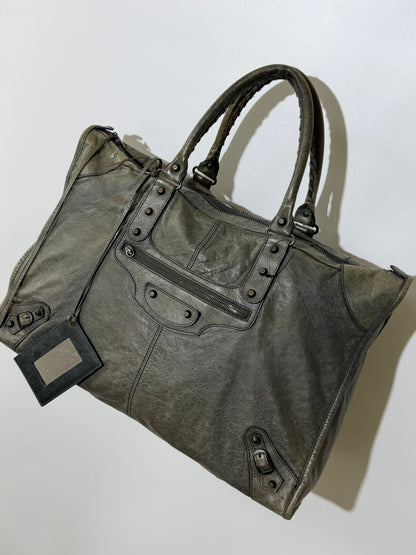 2000's Balenciaga (Copy) (Copy) (Copy)