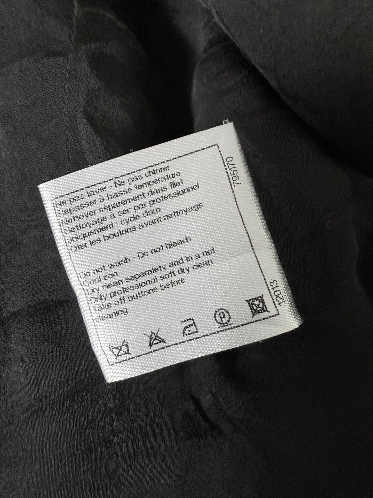 Chanel 2011 Cruise Collection Black Tweed Cropped Jacket