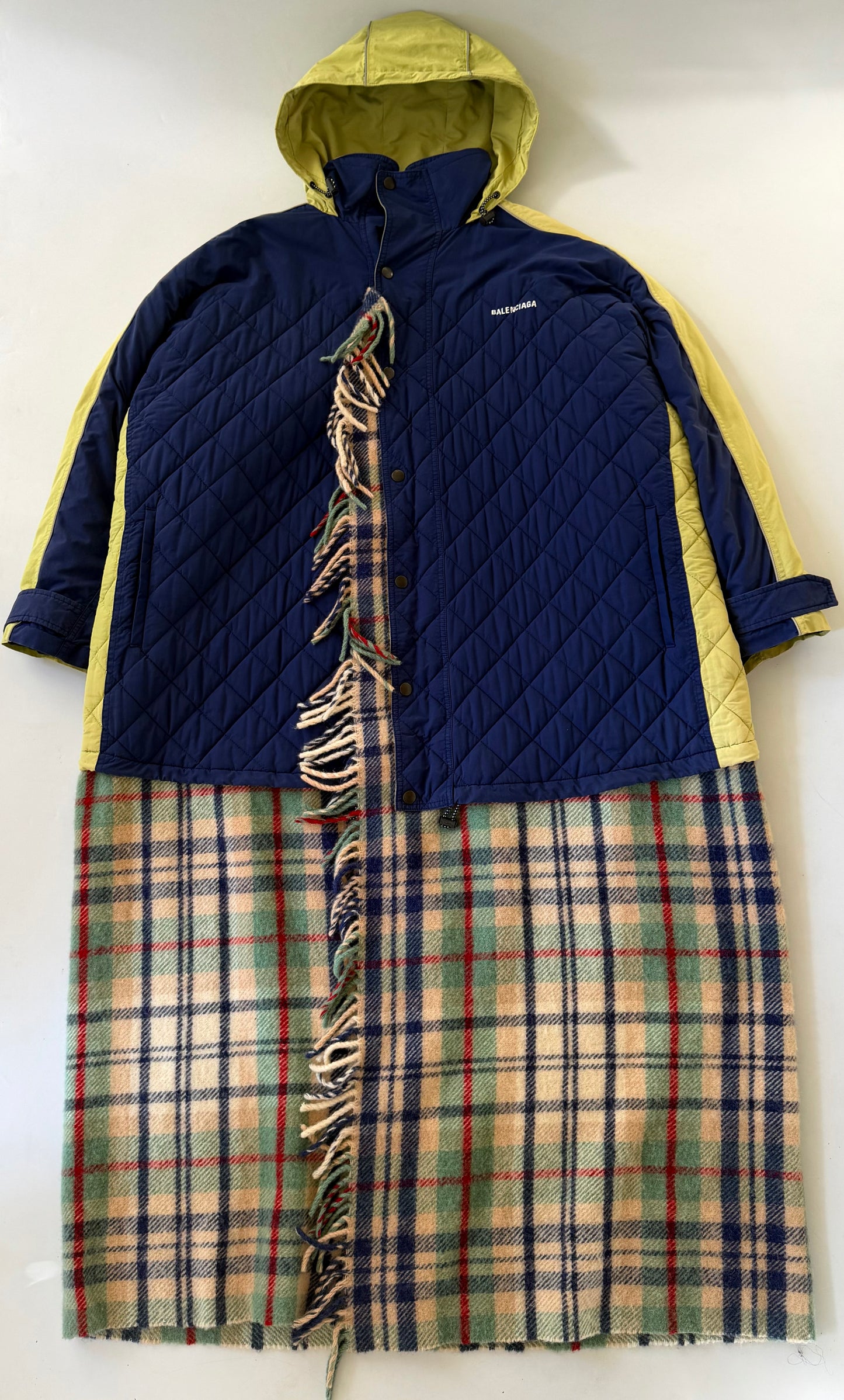 Balenciaga 2018 Pre-Fall Quilted Coat with Muffler Docking