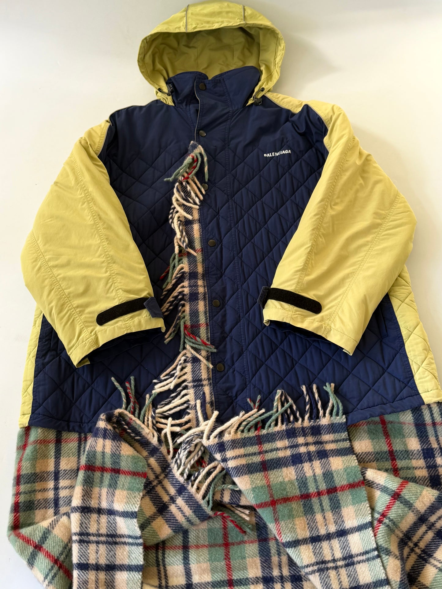 Balenciaga 2018 Pre-Fall Quilted Coat with Muffler Docking