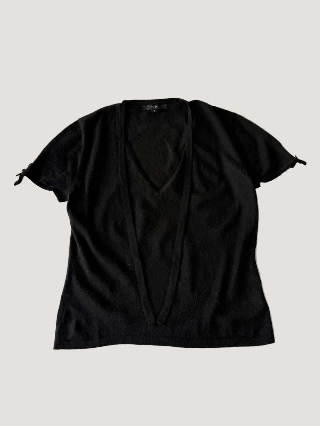 Gucci by Tom Ford V-Neck Cashmere Summer Knit with Ribbon