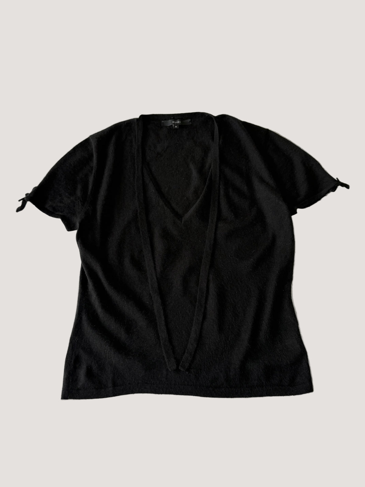 Gucci by Tom Ford V-Neck Cashmere Summer Knit with Ribbon