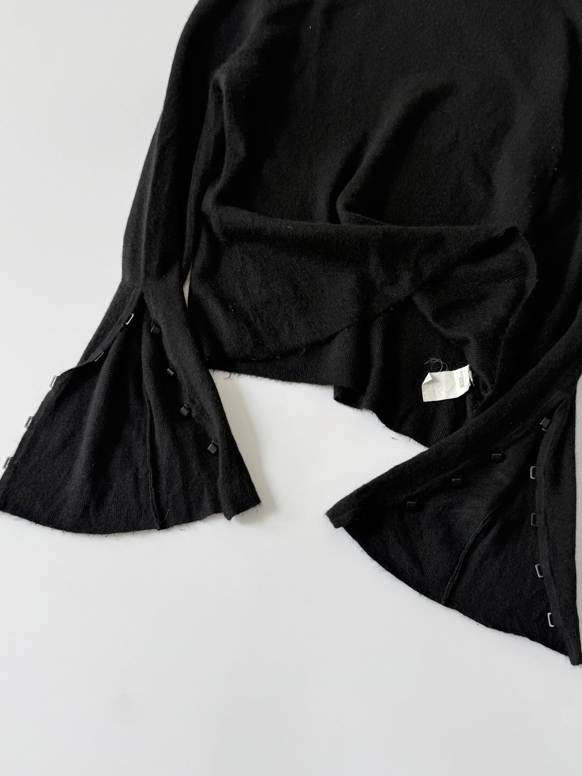 Gucci by Tom Ford Long-Sleeve Asymmetrical Flared Sleeves