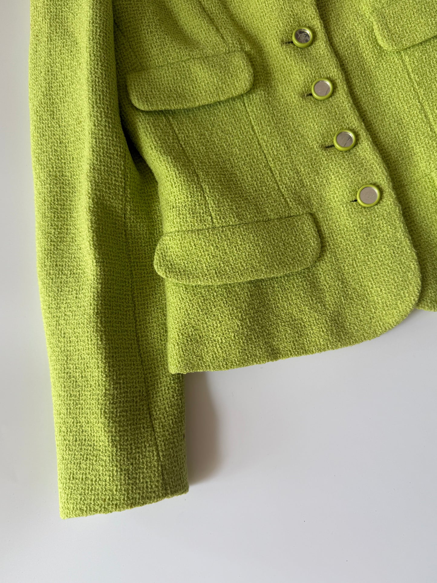 Chanel Boutique 1995 Lime Green Wool Tweed Blazer