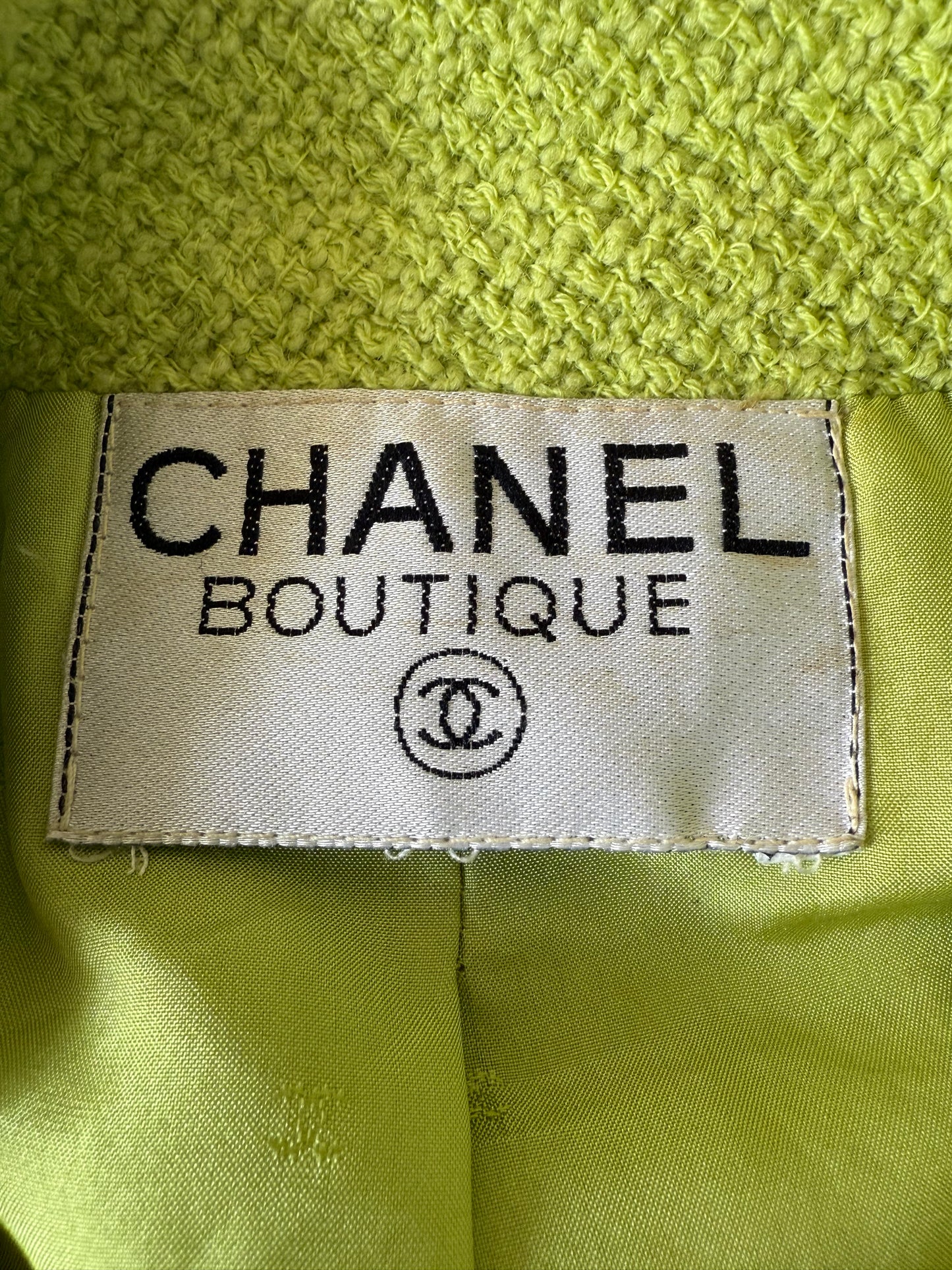 Chanel Boutique 1995 Lime Green Wool Tweed Blazer