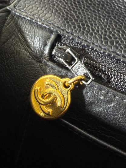 1995 Chanel Jumbo Flap Caviar Kelly Top Handbag