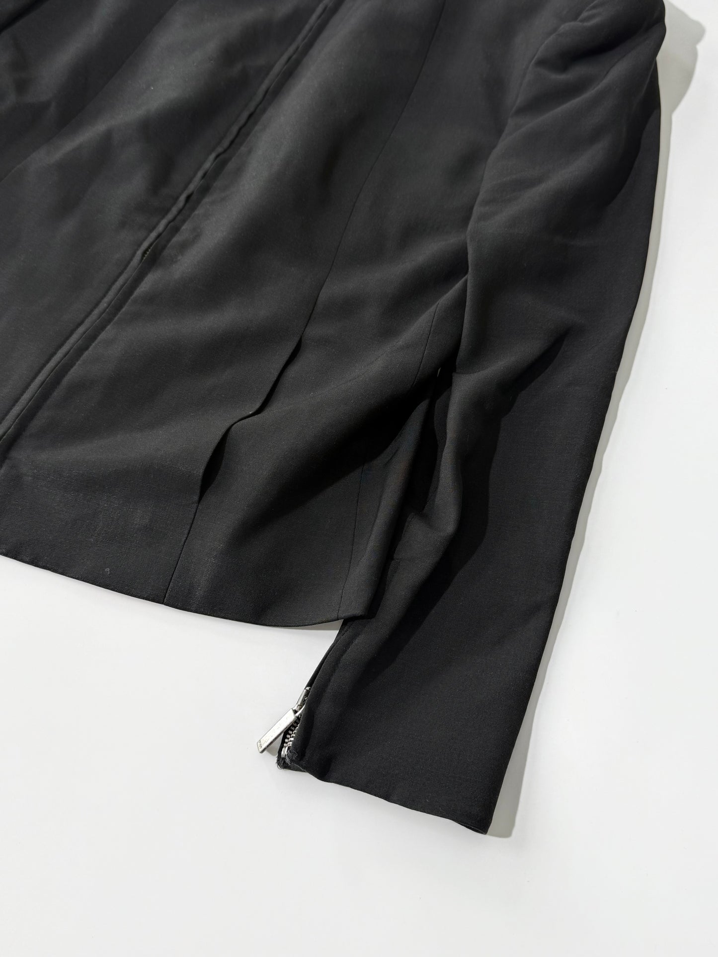 Gucci by Tom Ford F/W 98 Shoulder Padded GG Mono Lining