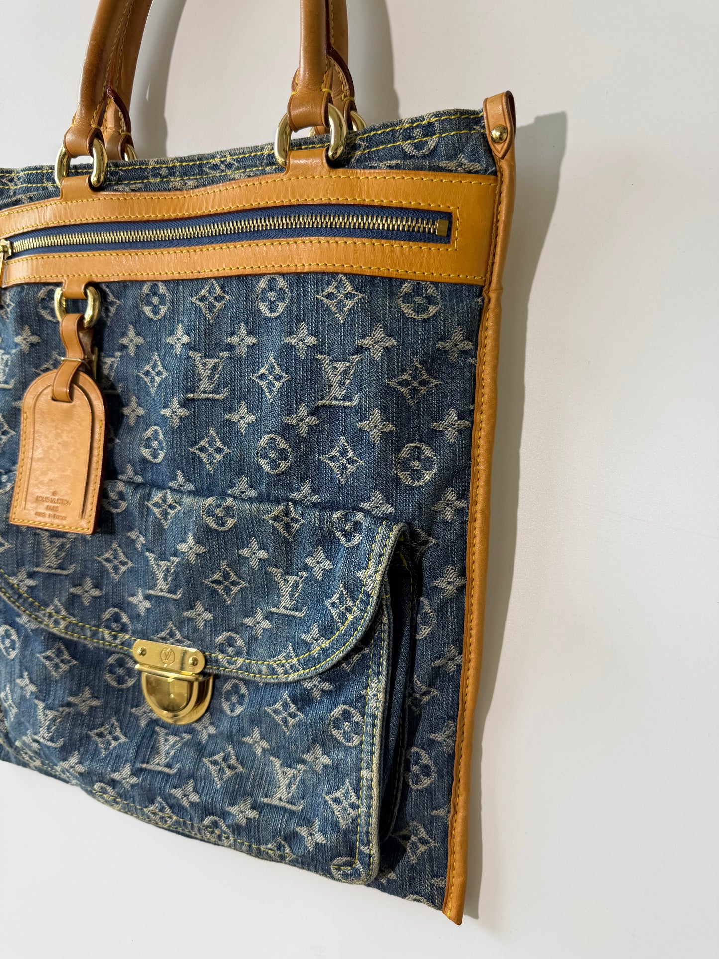 2005 Louis Vuitton Denim Monogram Sac Plat Bag