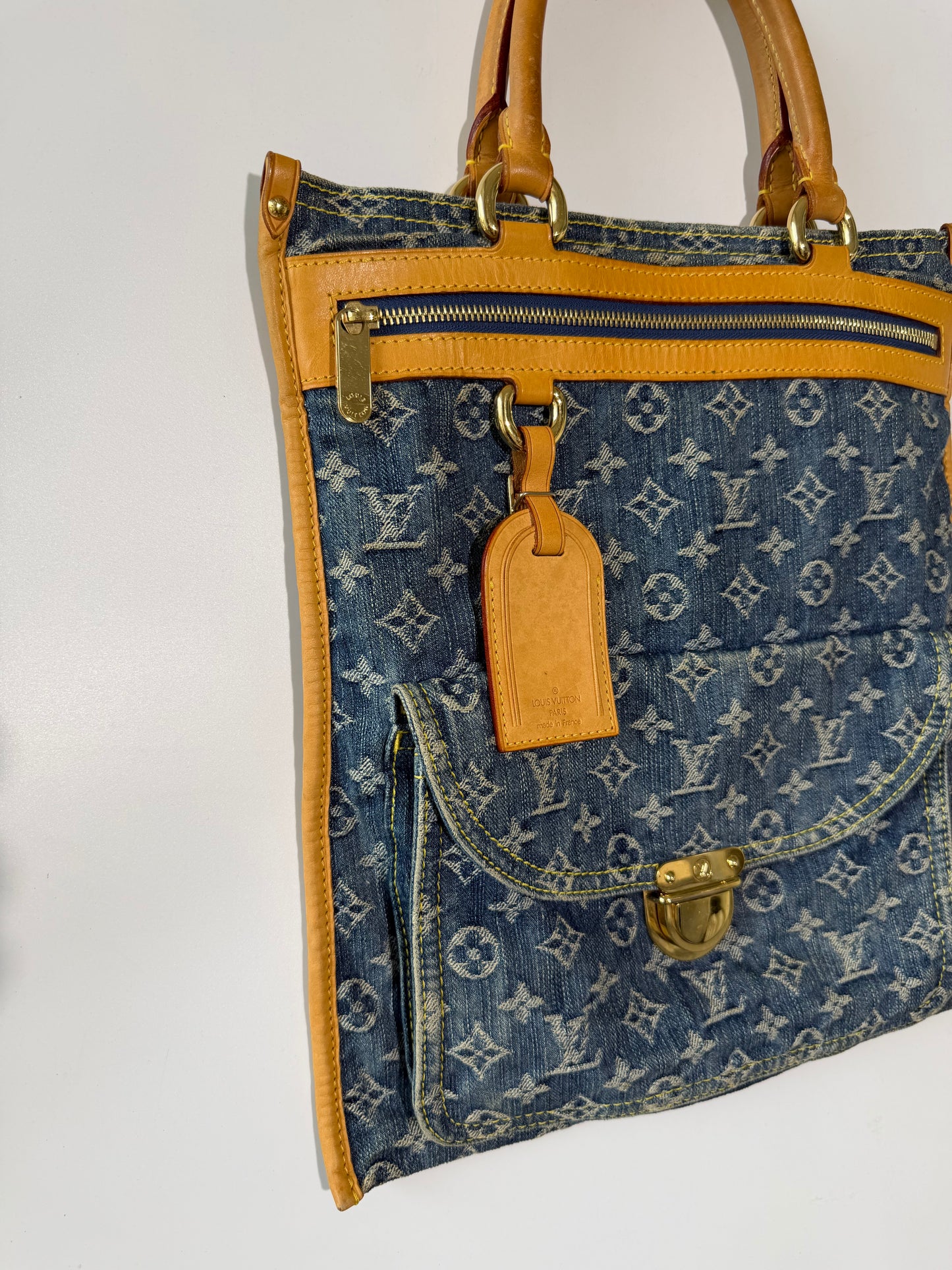 2005 Louis Vuitton Denim Monogram Sac Plat Bag
