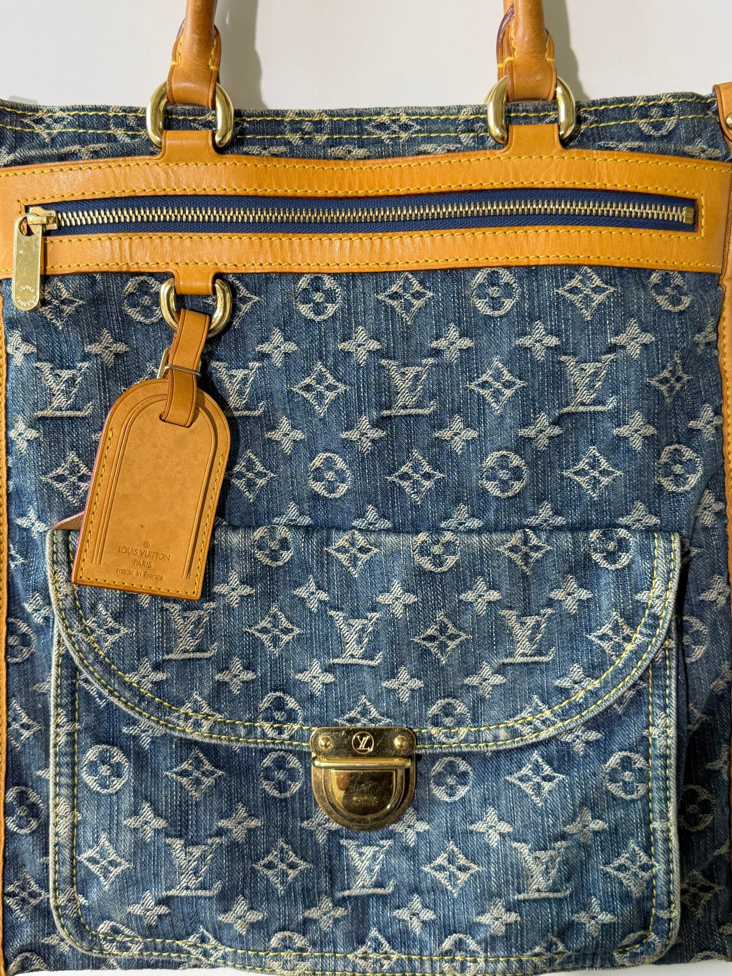 2005 Louis Vuitton Denim Monogram Sac Plat Bag