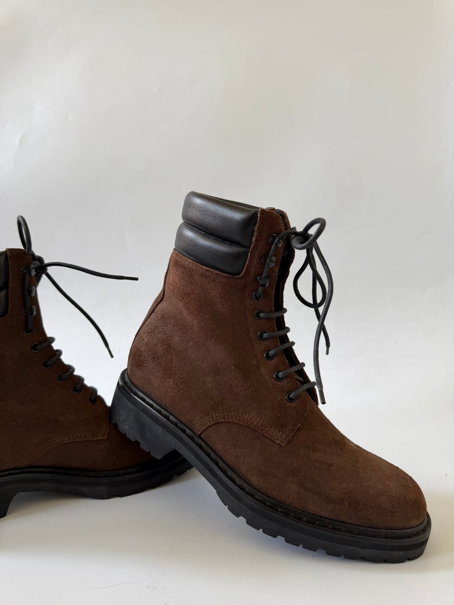 Saint Laurent Paris Browne Suede Trekker 25 Combat Boots