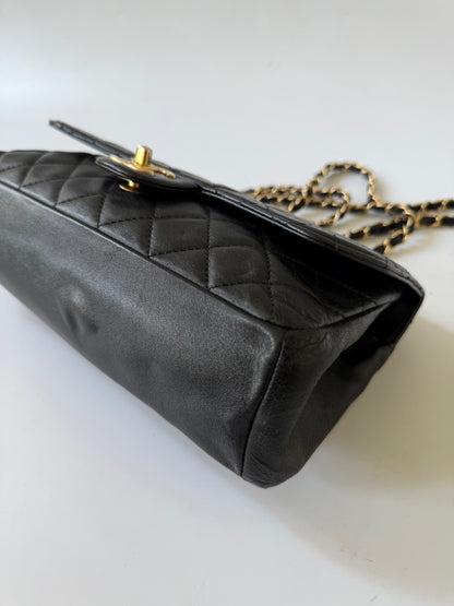 Vintage Chanel Timeless Classic Flap Bag