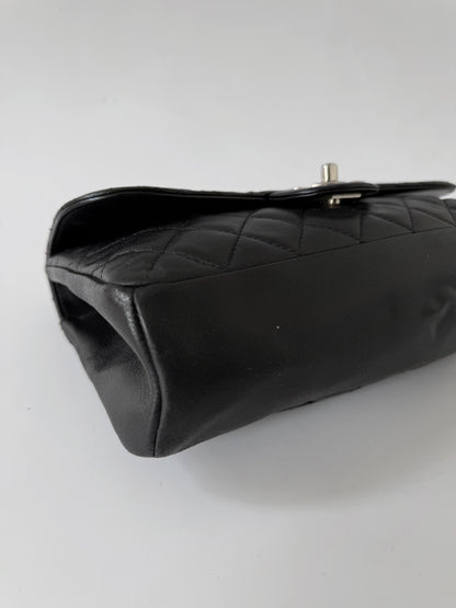 Vintage Chanel Timeless Classic Flap Bag