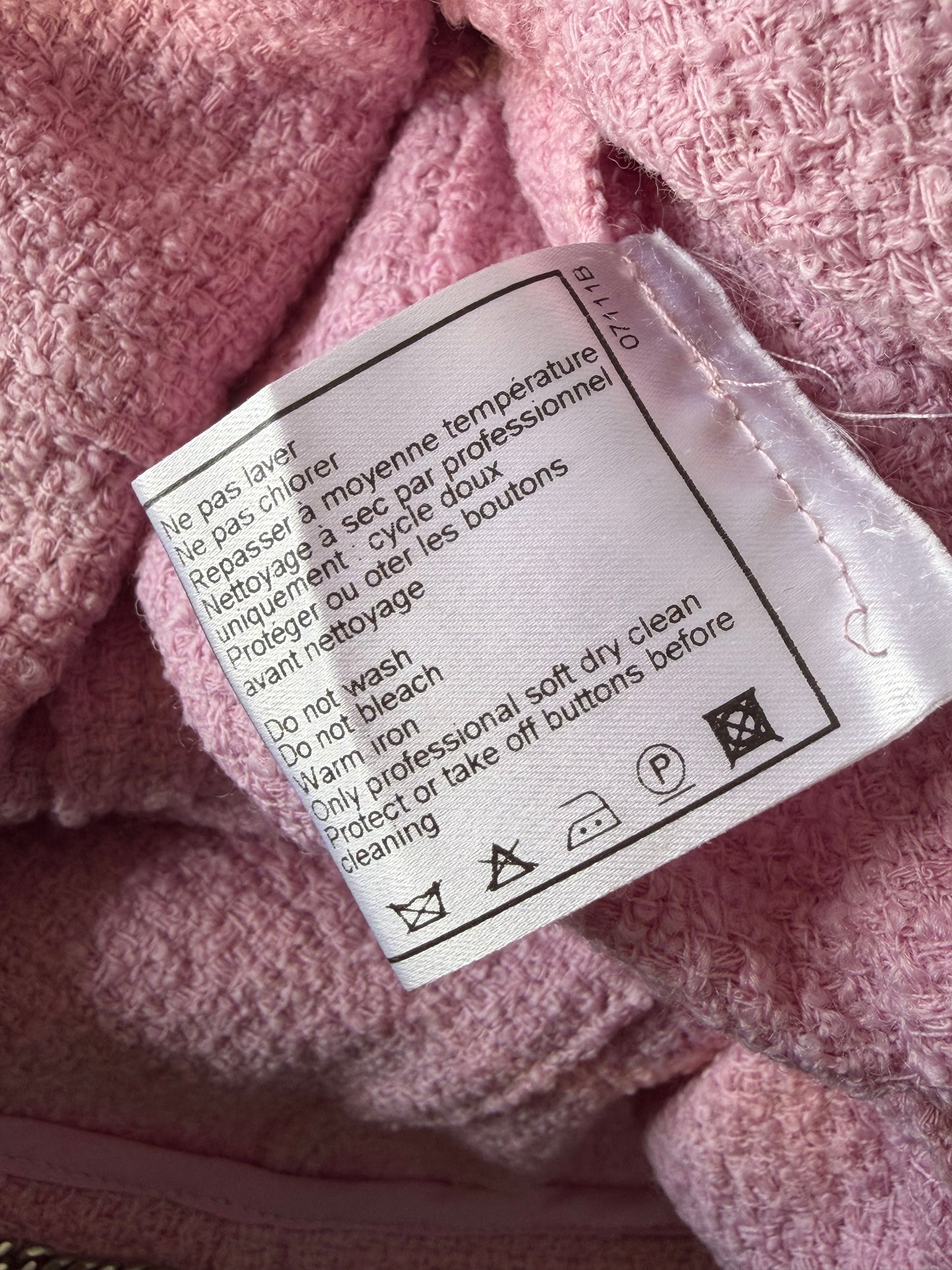 Spring 1998 Chanel Boutique Baby Pink Cropped Sleeve Jacket