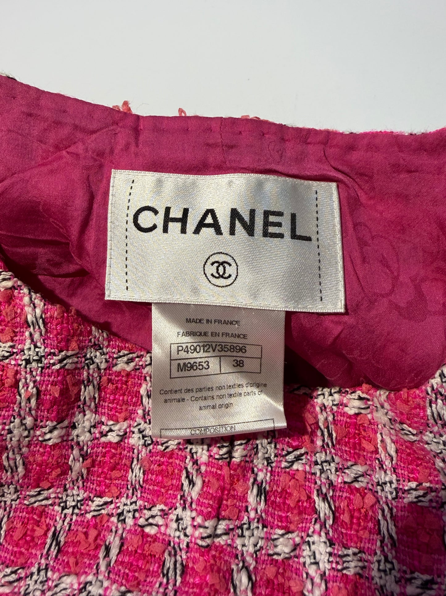 Chanel Summer 2019 Pink & White Tweed Jacket