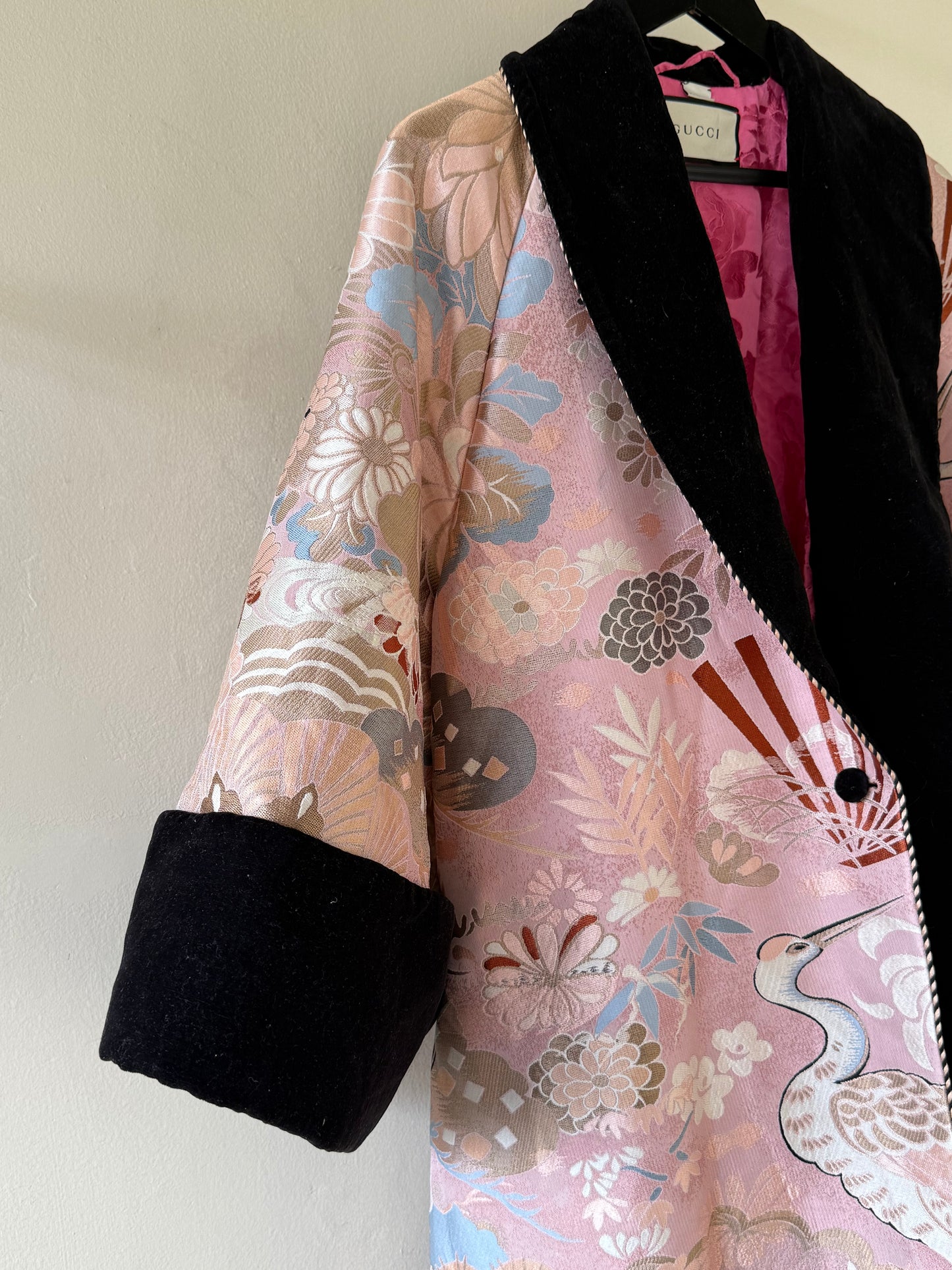 New Cruise 2019 Gucci Runway Embroidered Pastel Pink Kimono