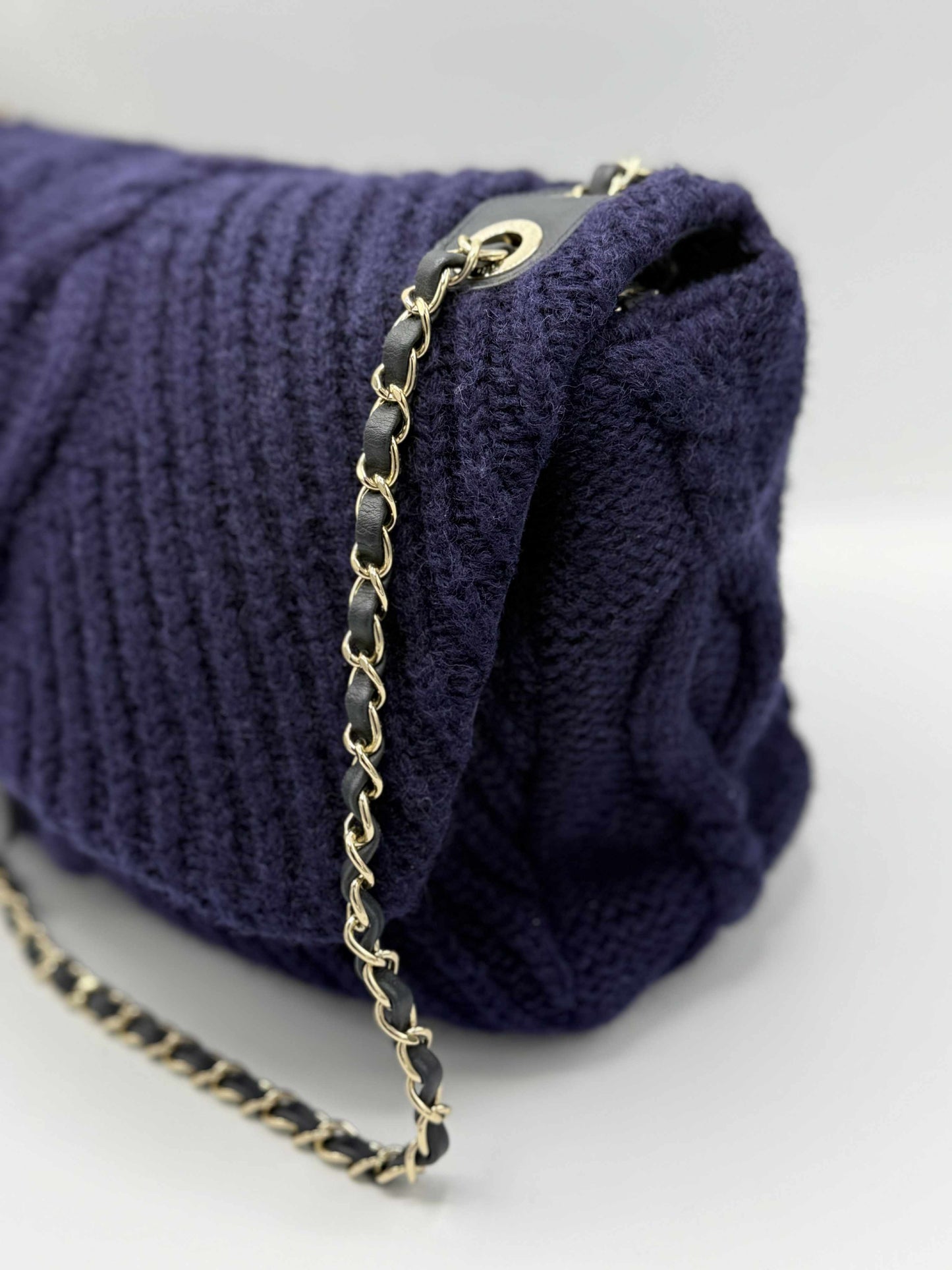 XXL Chanel Knit Purple - Luggage Flap Bag