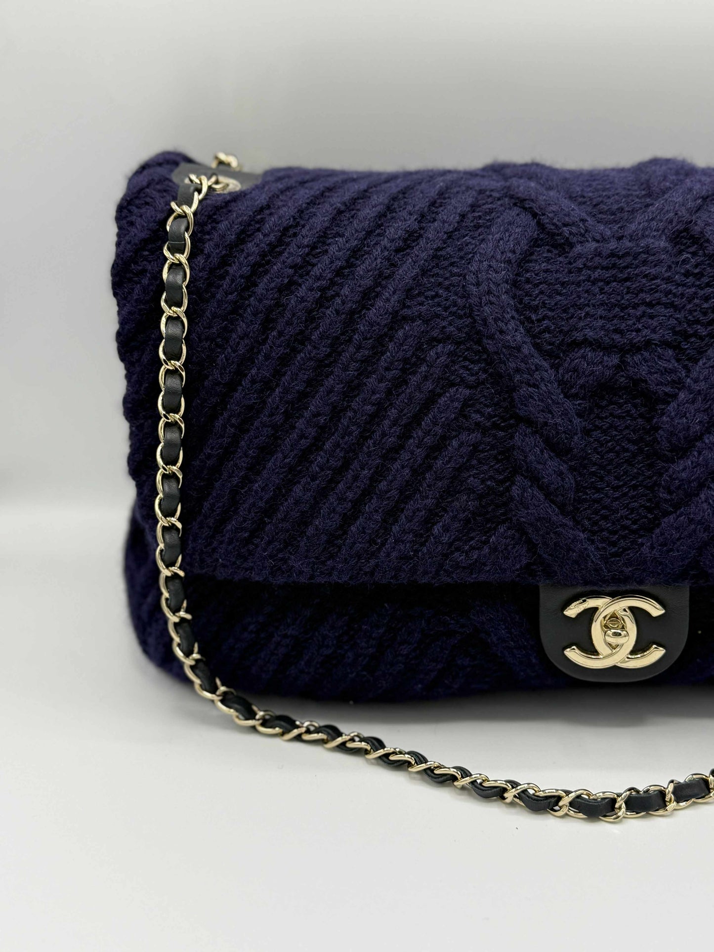 XXL Chanel Knit Purple - Luggage Flap Bag