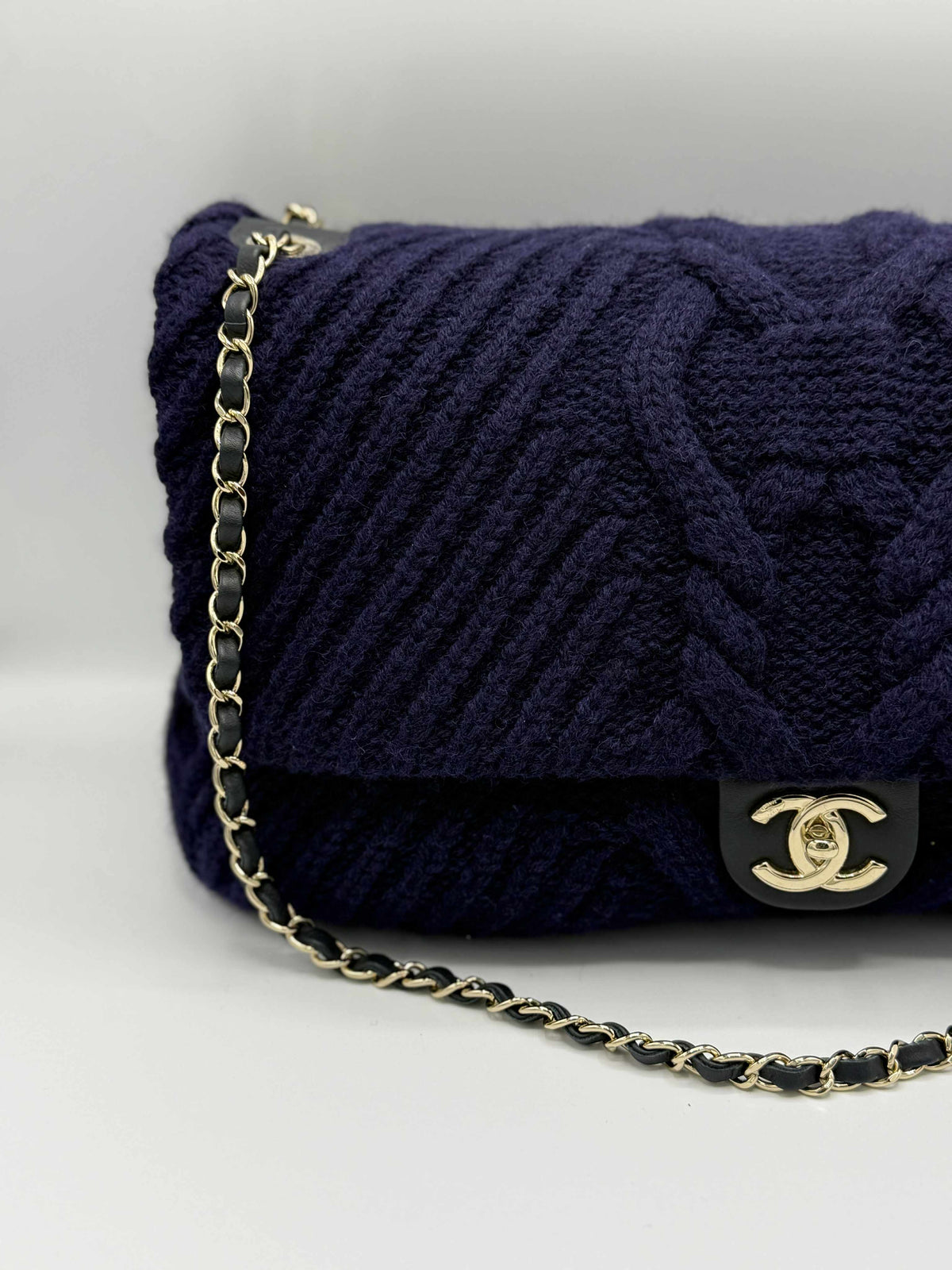 XXL Chanel Knit Purple - Luggage Flap Bag