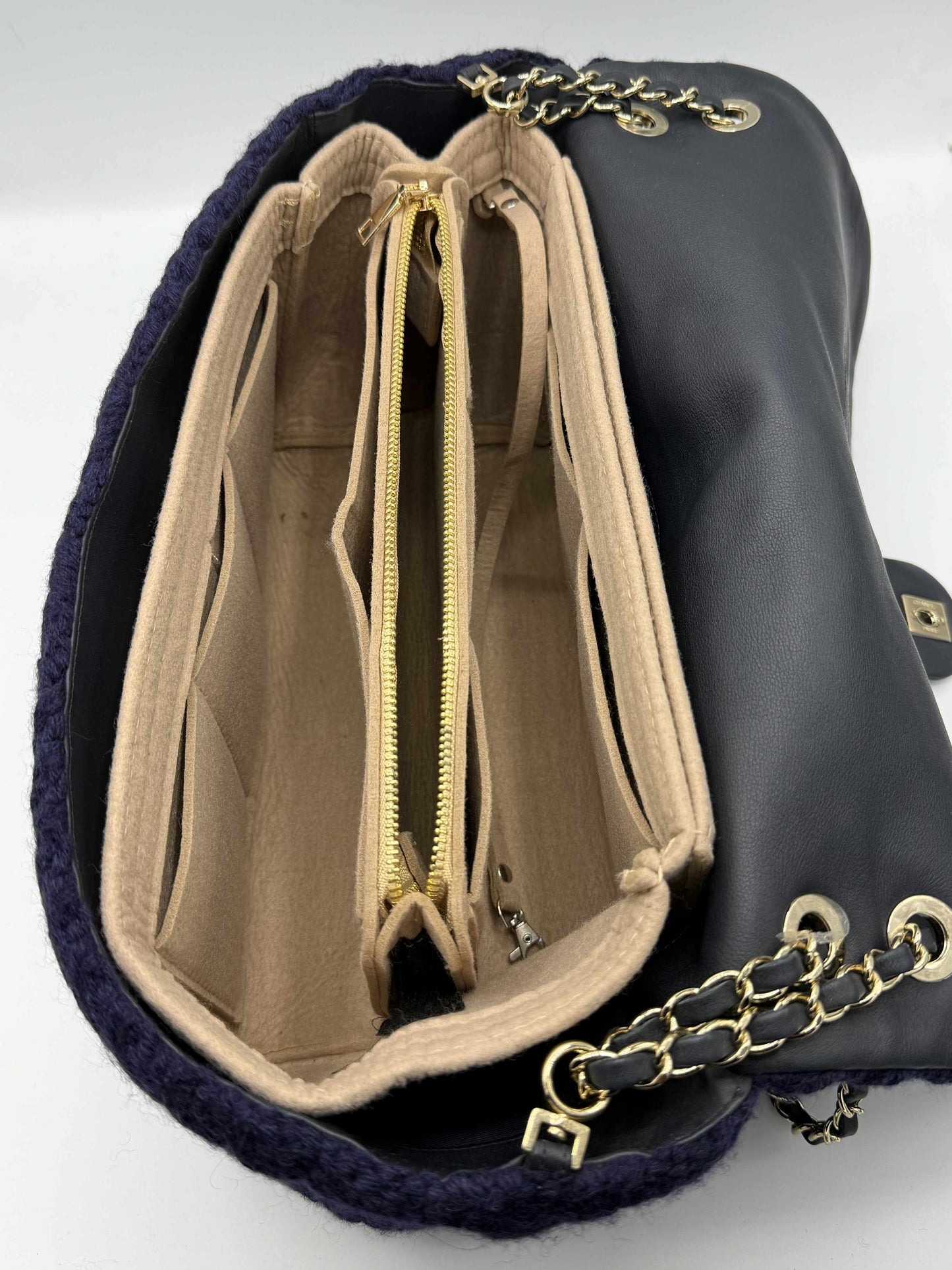 XXL Chanel Knit Purple - Luggage Flap Bag