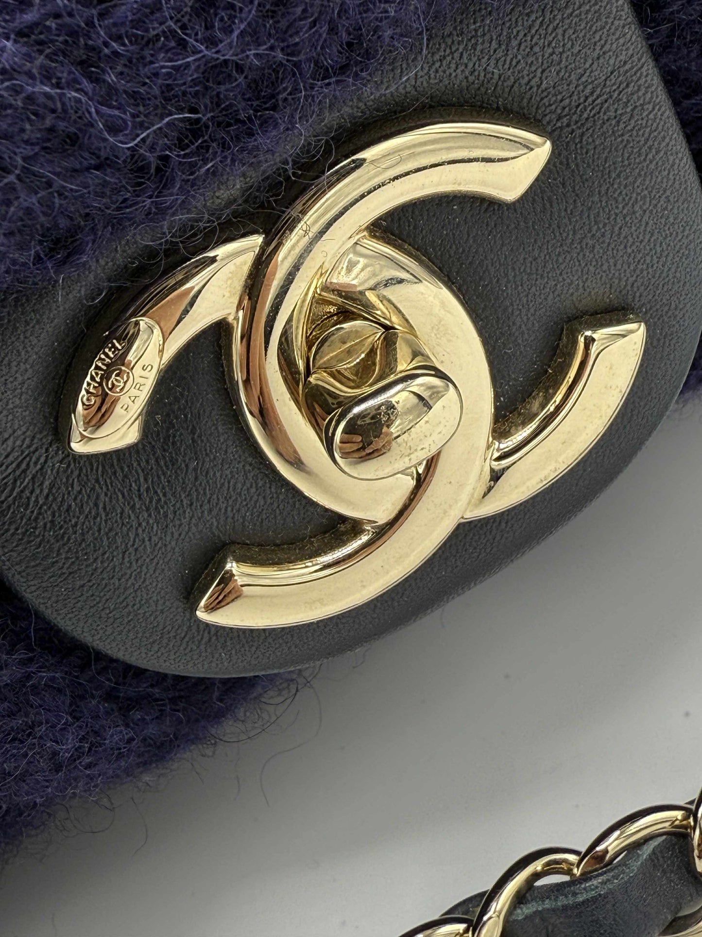 XXL Chanel Knit Purple - Luggage Flap Bag