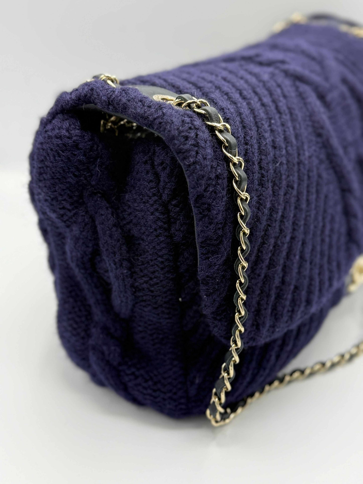 XXL Chanel Knit Purple - Luggage Flap Bag